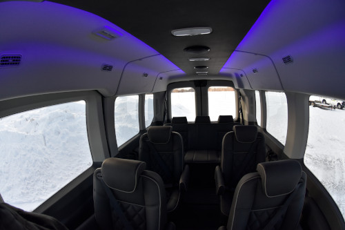 ford_transit_landmark_small_feat2