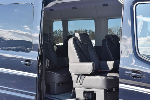 ford_transit_landmark_small_feat3