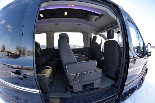 ford_transit_landmark_small_feat5