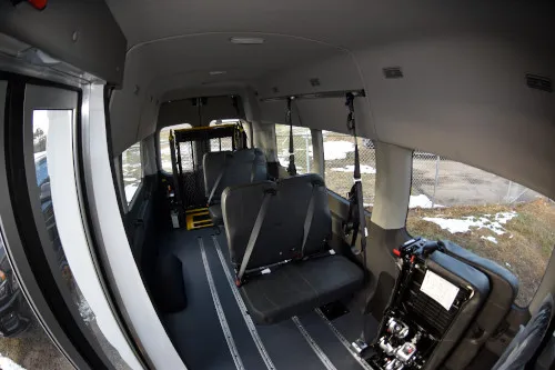 ford_transit_small_feat1