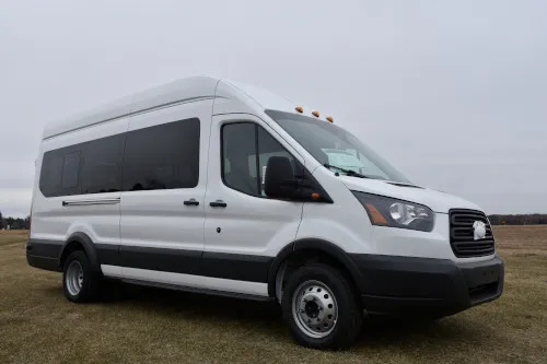 ford_transit_small_feat2