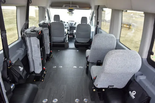 ford_transit_small_feat3