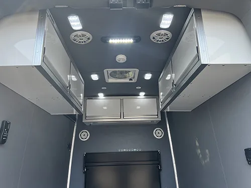 moto-transit-waldoch-van18