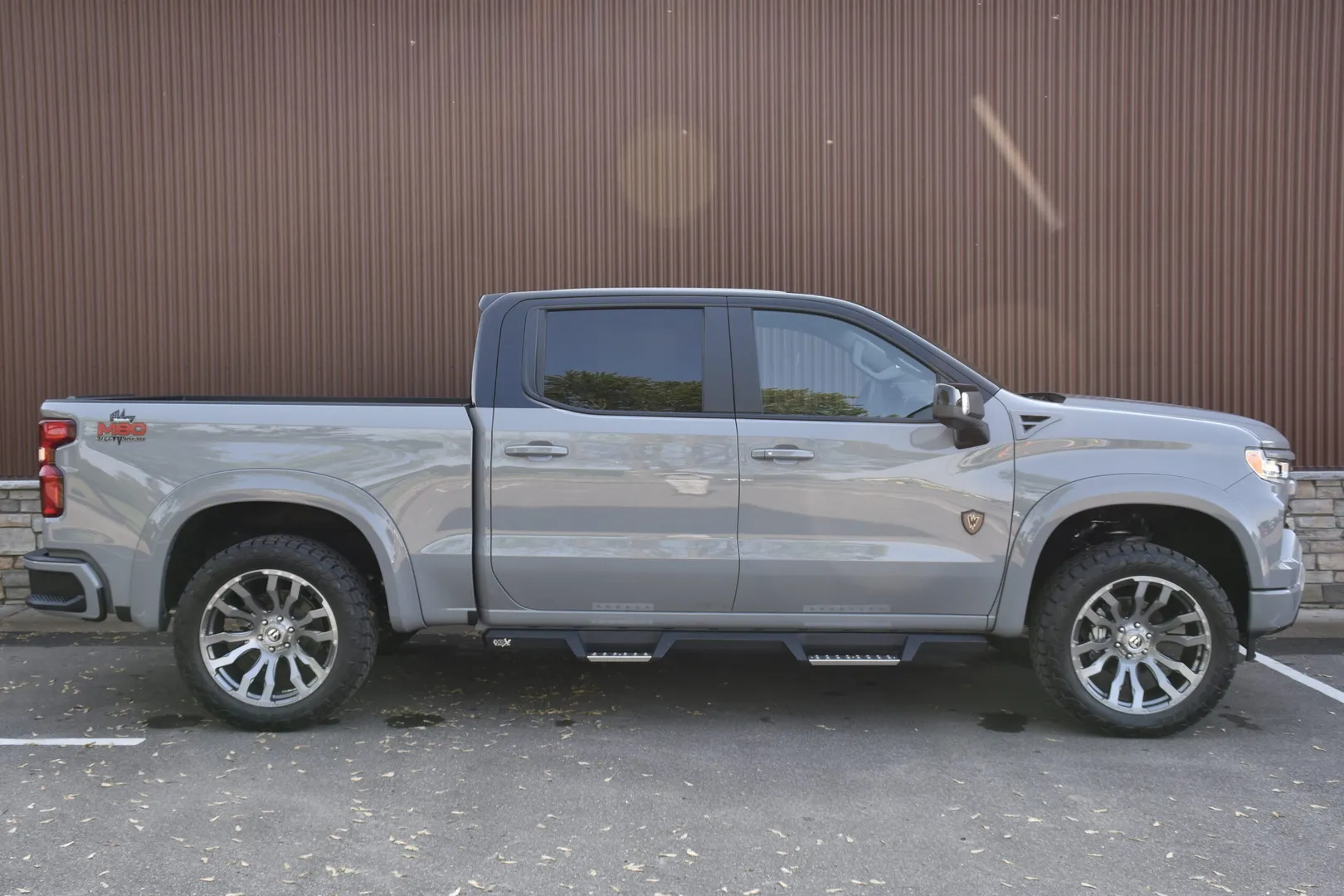 Side Waldoch M80 Package Level Off-Road Truck Custom Paint